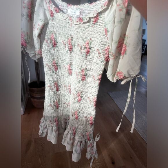 Saks Fifth Avenue 70F/21C Floral Cream and Pink Dress; Size Medium - Picture 9 of 10